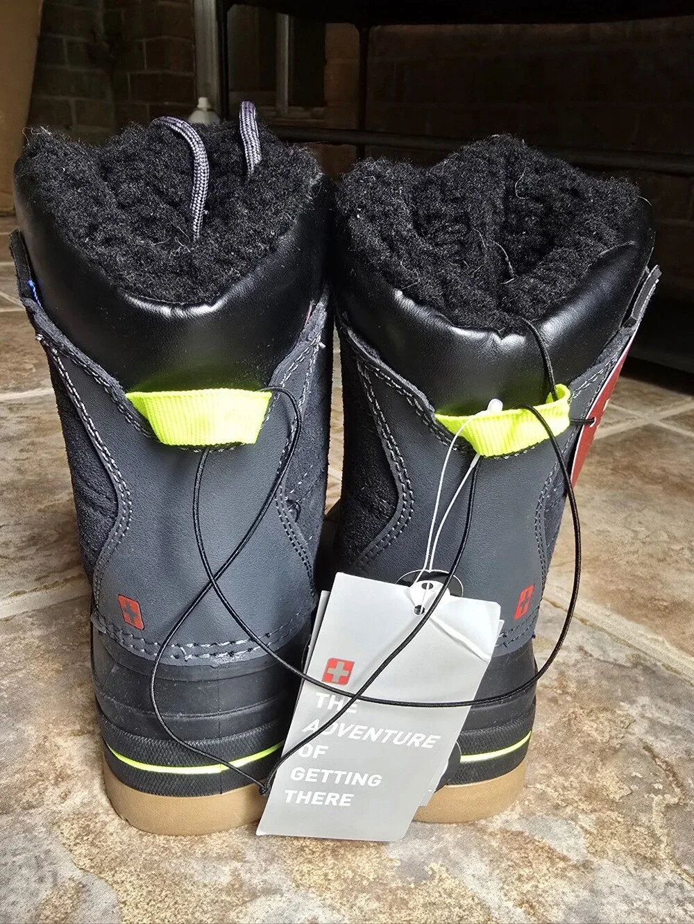 NEW Swiss Tech Kids Winter Boots – Size 8